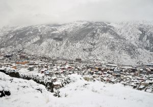 Doğu'da beyaz çile